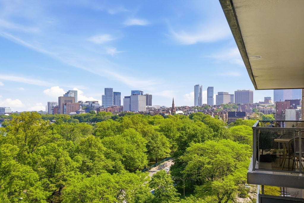 180 Beacon Street, Unit 8DE Boston, MA 02116 - Photo 27 of 31