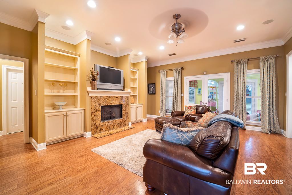 24958 Bosbyshell Avenue Daphne, AL 36526 - Photo 5 of 32 Family Rm Fireplace
