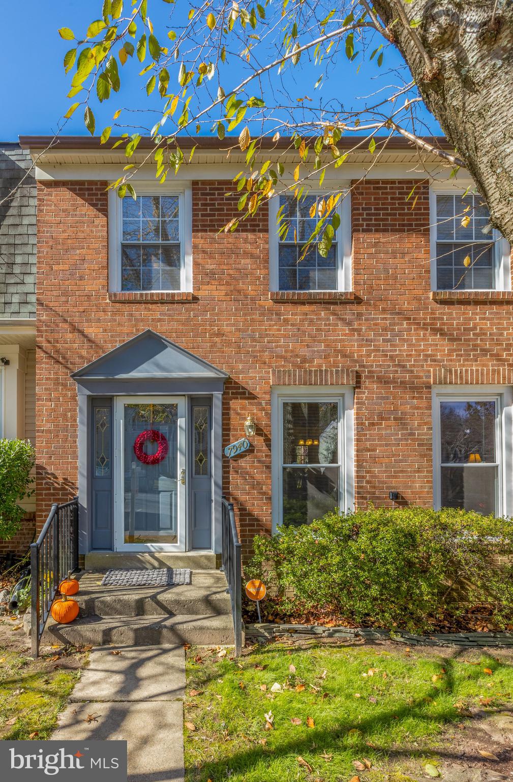 7940 Forest Path Way Springfield, VA 22153 - Photo 2 of 49 Gallery Image 2