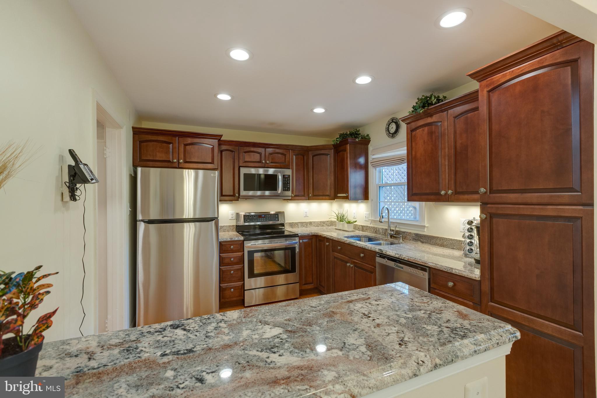 7940 Forest Path Way Springfield, VA 22153 - Photo 14 of 49 Gorgeous updated kitchen