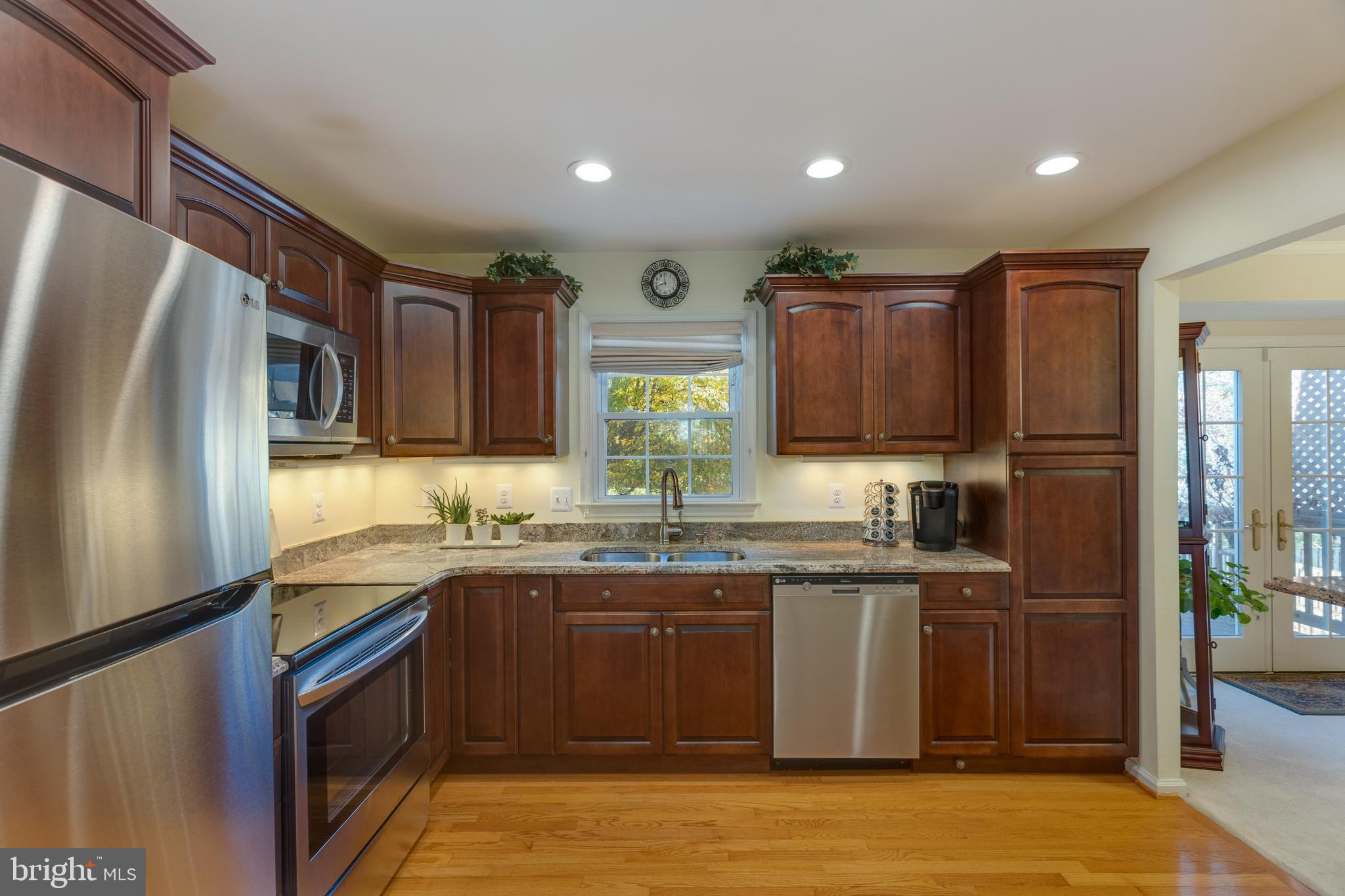 7940 Forest Path Way Springfield, VA 22153 - Photo 15 of 49 Newer stainless steel appliances