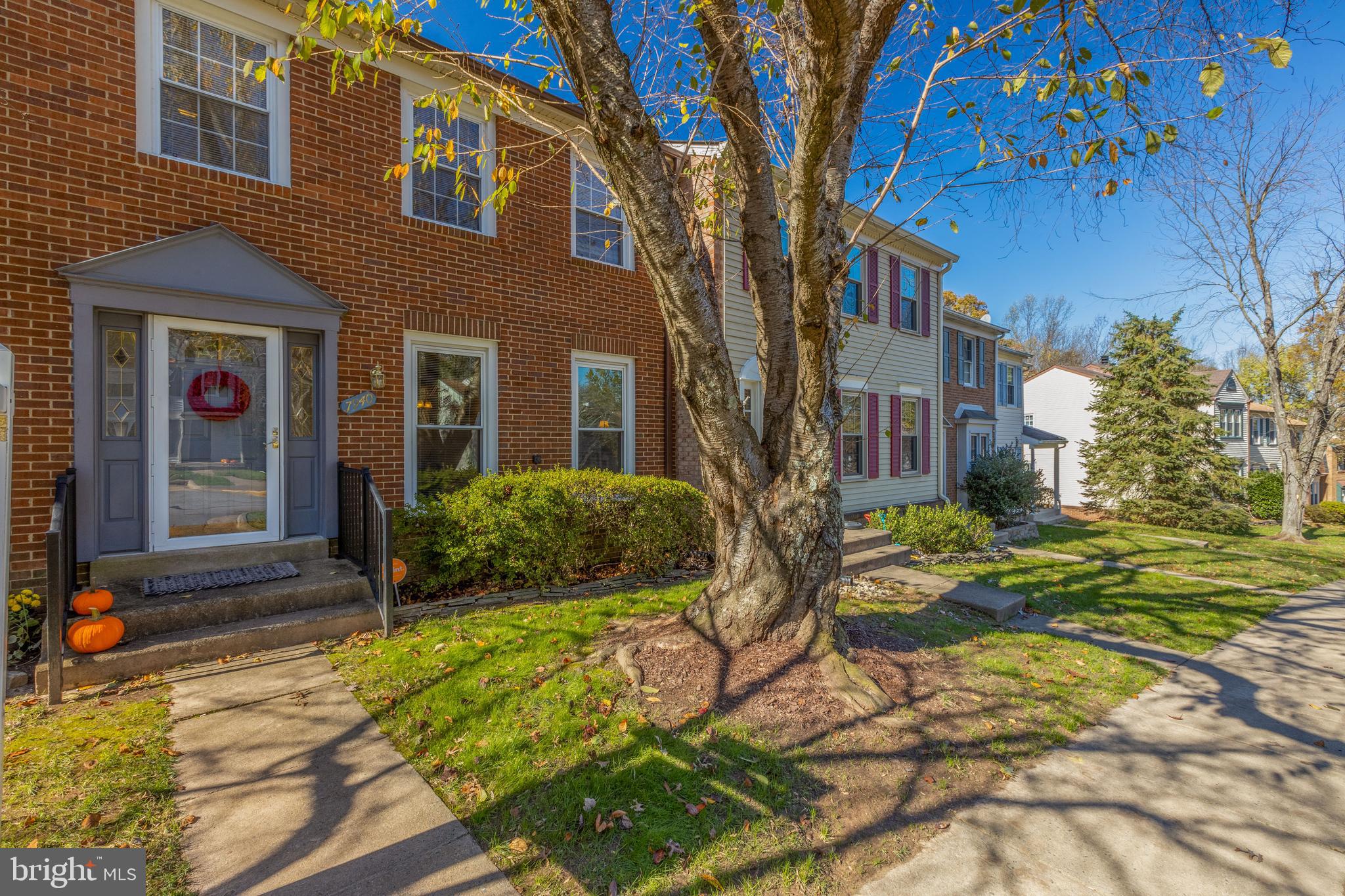 7940 Forest Path Way Springfield, VA 22153 - Photo 3 of 49 Brick front townhouse