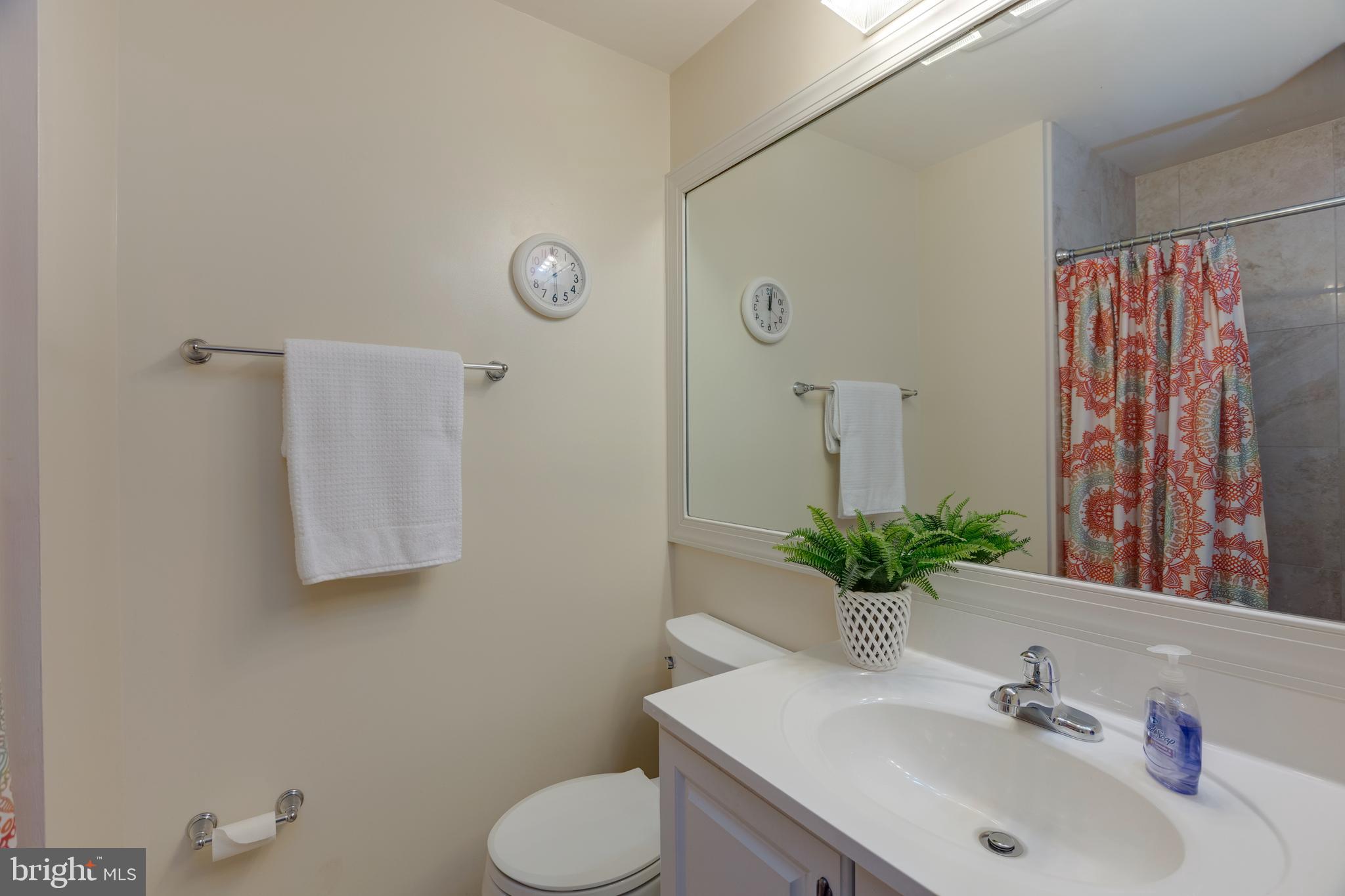 7940 Forest Path Way Springfield, VA 22153 - Photo 30 of 49 Updated hall bathroom with shower/tub combo
