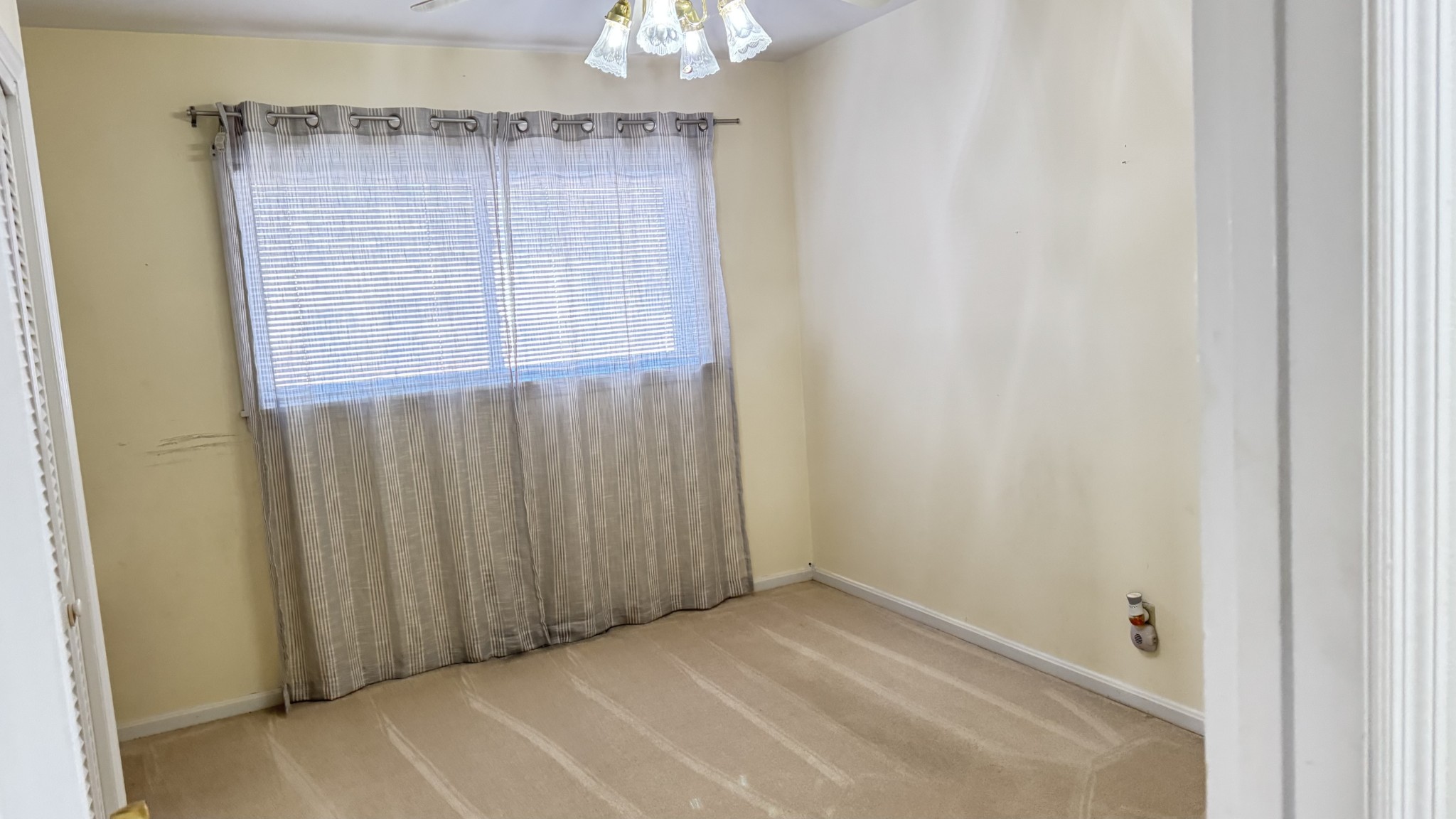 162 Pembroke Oak Grove Road Oak Grove, KY 42262 - Photo 11 of 17 a view of a room with an entryway