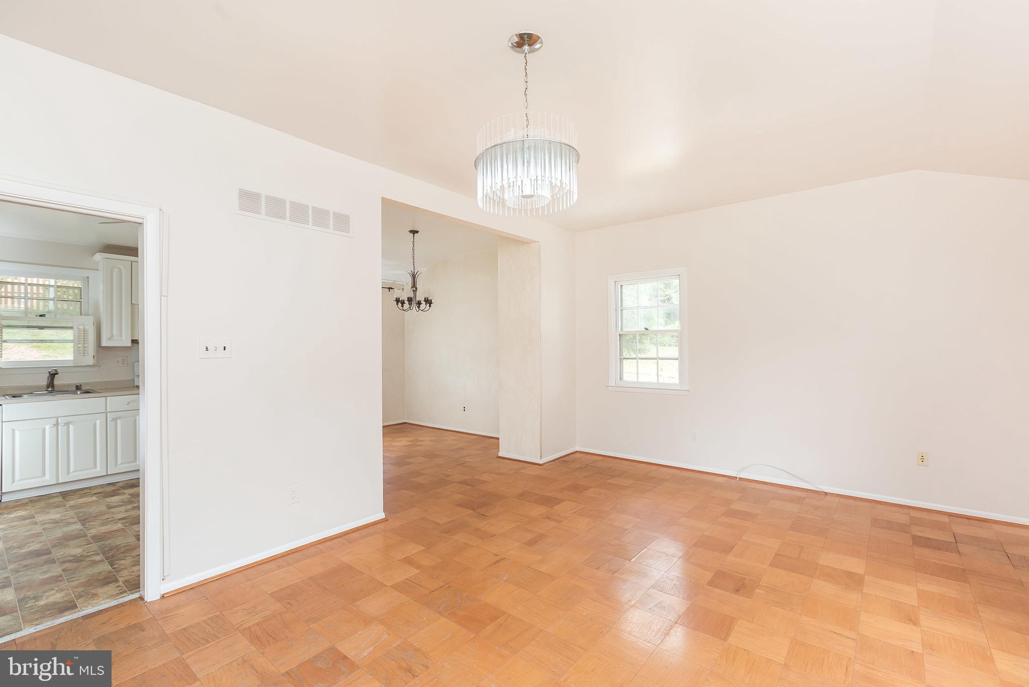 1028 Breezewick Road Towson, MD 21286 - Photo 10 of 27 Gallery Image 10