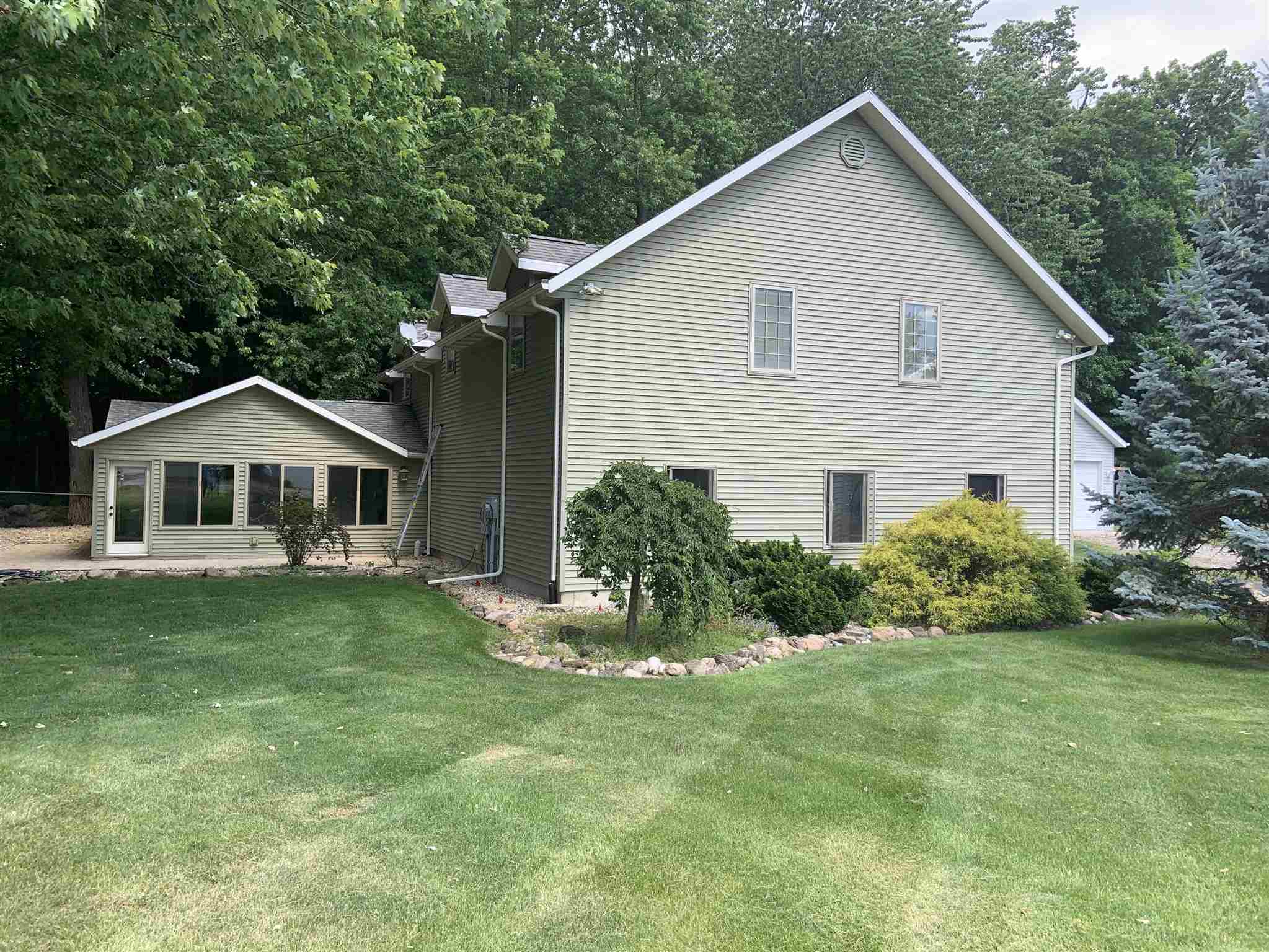 6746 North Kalorama Road Leesburg, IN 46538 - Photo 1 of 36 Gallery Image 1
