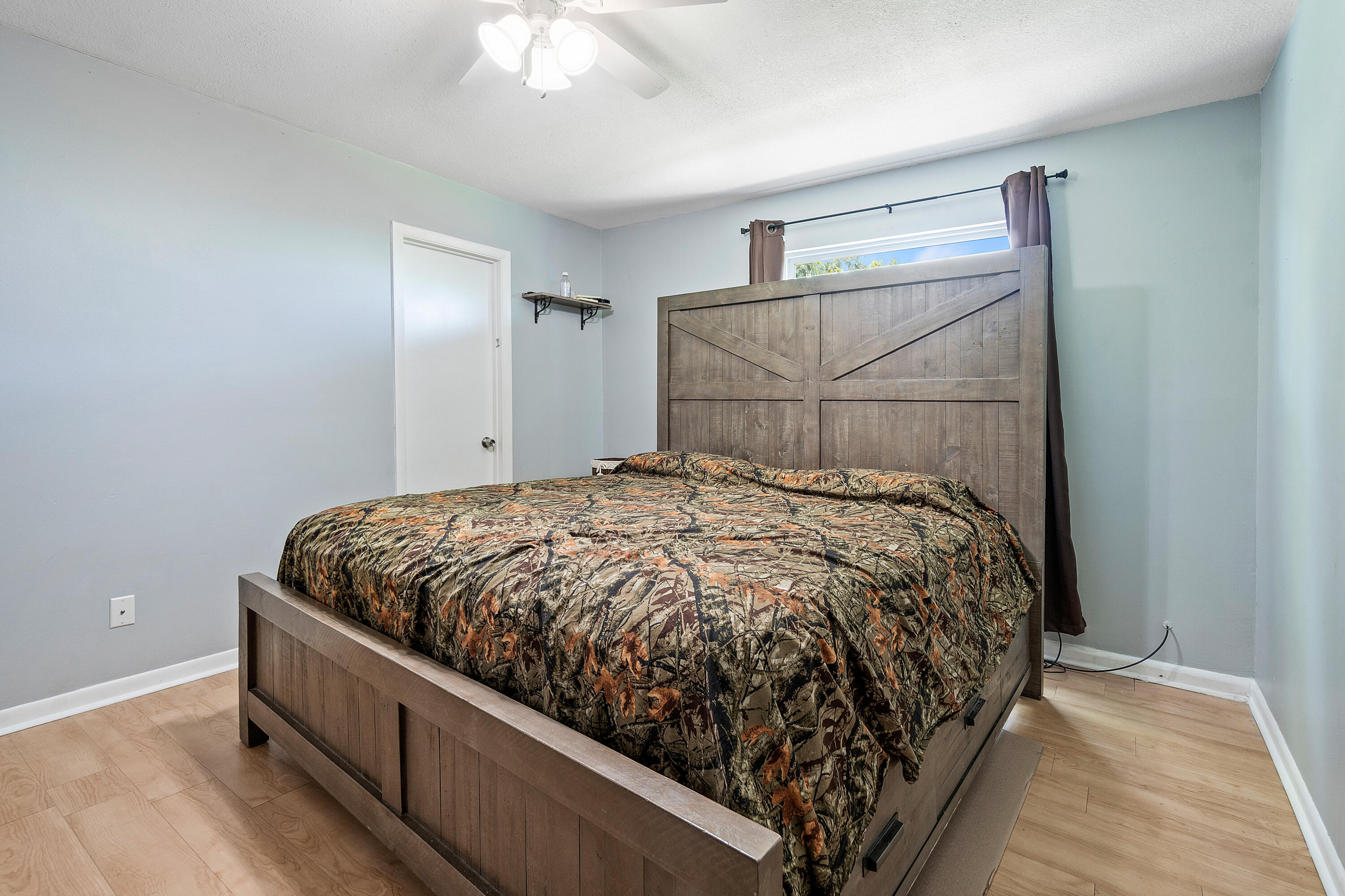 4616 Southeast Marie Way Stuart, FL 34997 - Photo 13 of 38 015-4616SoutheastMarieWay-Stuart-FL-3499