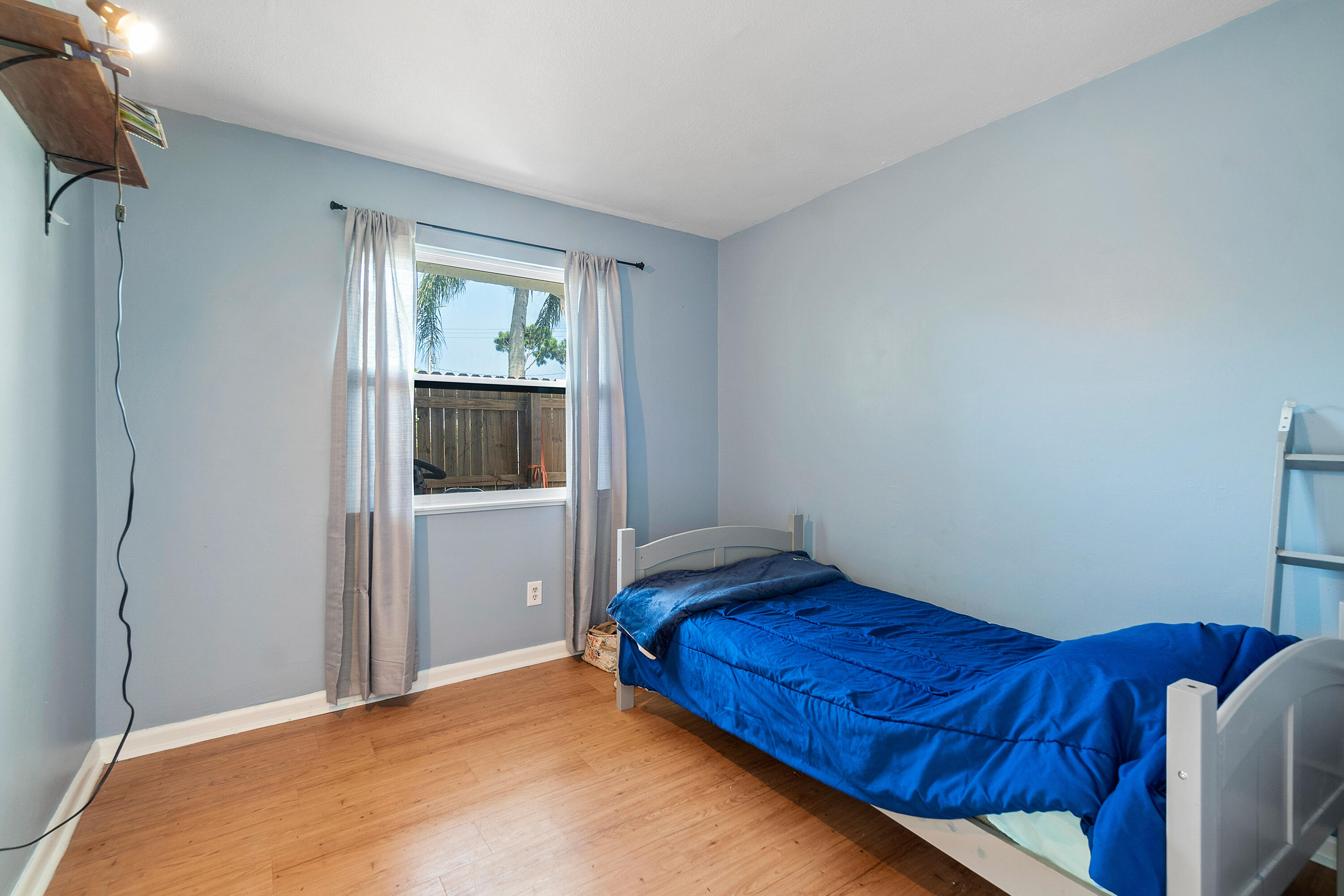 4616 Southeast Marie Way Stuart, FL 34997 - Photo 17 of 38 020-4616SoutheastMarieWay-Stuart-FL-3499