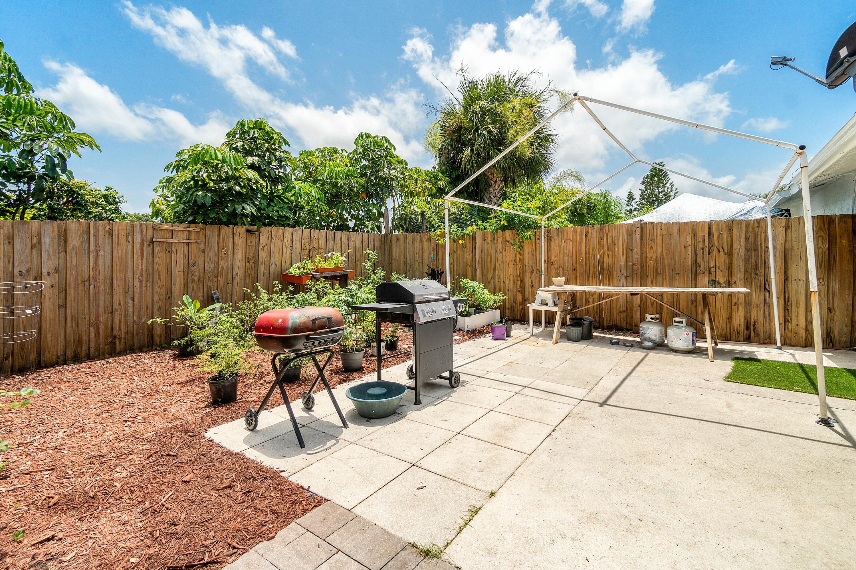 4616 Southeast Marie Way Stuart, FL 34997 - Photo 20 of 38 023-4616SoutheastMarieWay-Stuart-FL-3499