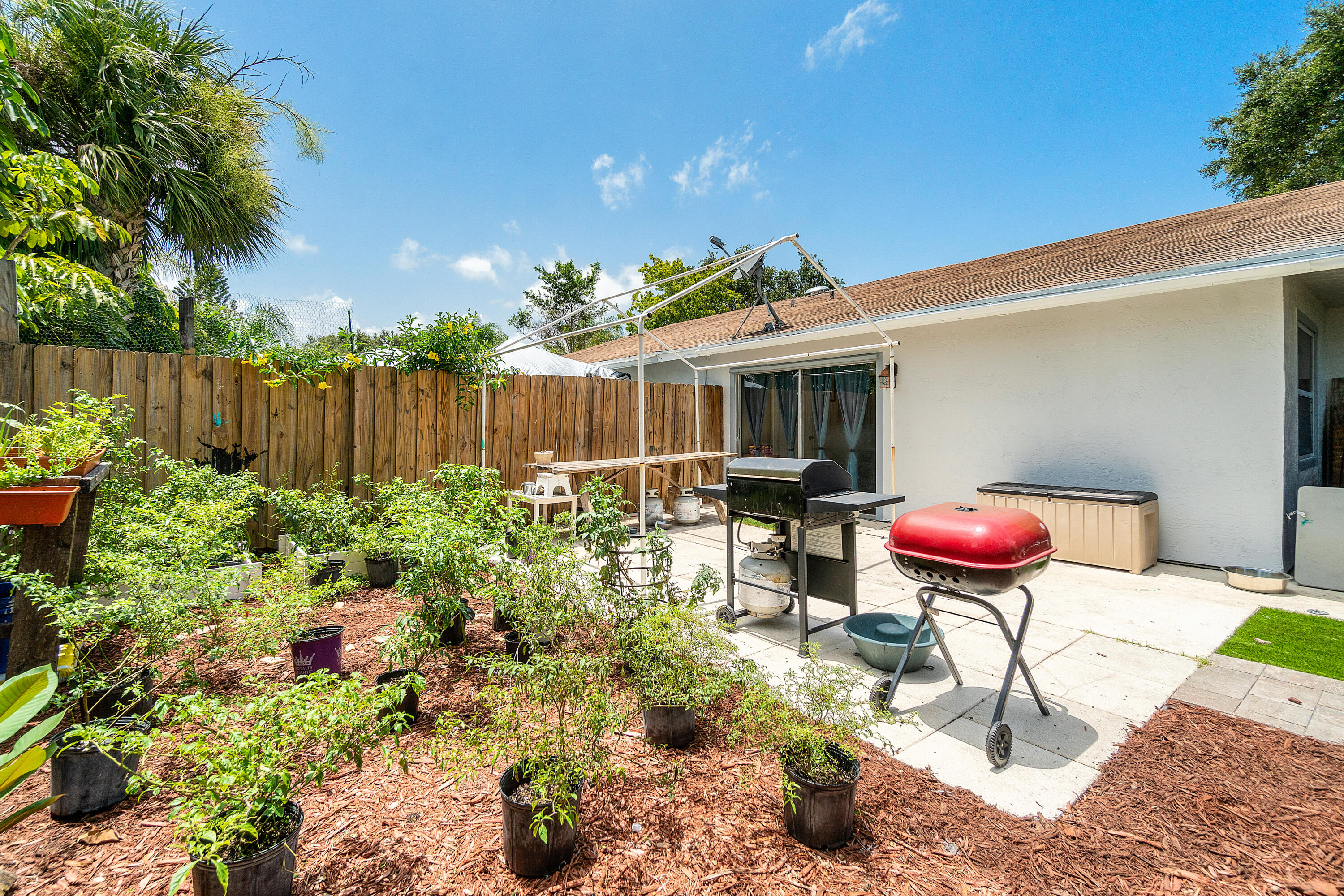 4616 Southeast Marie Way Stuart, FL 34997 - Photo 21 of 38 024-4616SoutheastMarieWay-Stuart-FL-3499