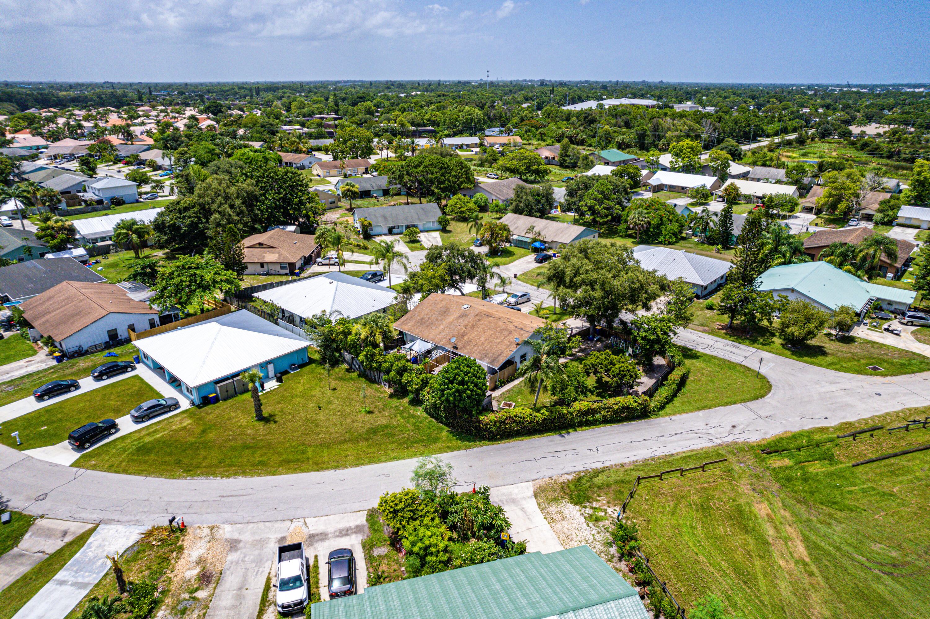 4616 Southeast Marie Way Stuart, FL 34997 - Photo 32 of 38 035-4616SoutheastMarieWay-Stuart-FL-3499
