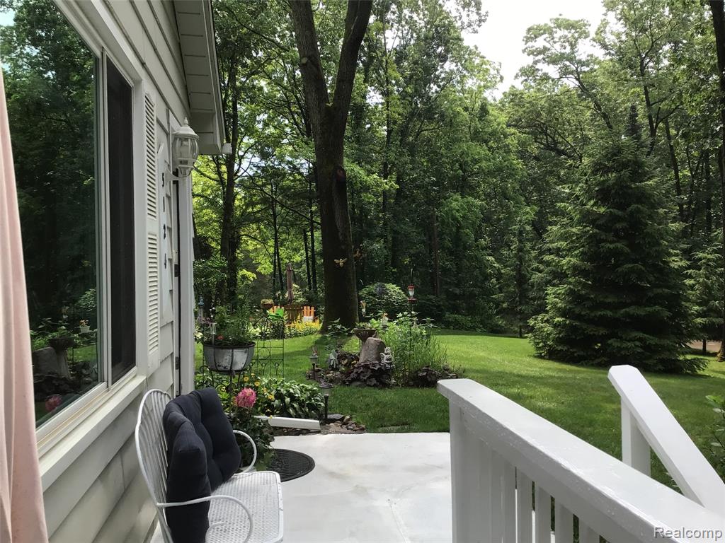 5124 Perryville Road Holly, MI 48442 - Photo 13 of 65
