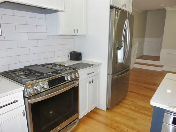 $4,800 | 32 Gale Street, Unit 1, Waltham, MA 02453