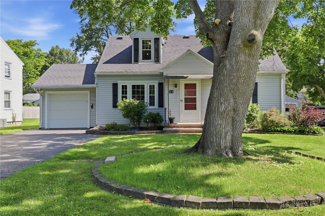 32 Traymore Road Irondequoit, NY 14609 - Photo 2 of 34