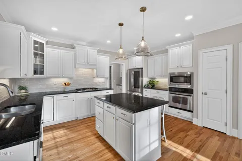 $1,100,000 | 904 Strathorn Drive, Cary, NC 27519