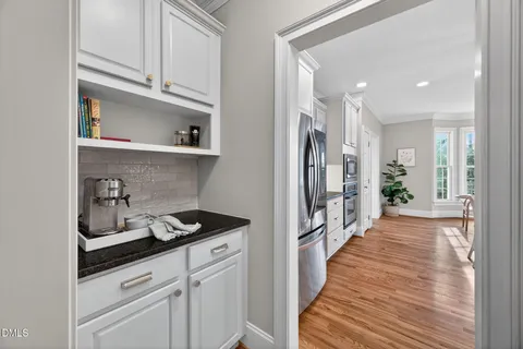 $1,100,000 | 904 Strathorn Drive, Cary, NC 27519