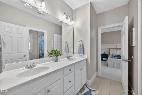 $1,100,000 | 904 Strathorn Drive, Cary, NC 27519