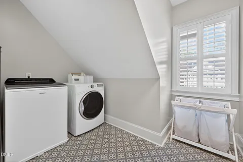 $1,100,000 | 904 Strathorn Drive, Cary, NC 27519