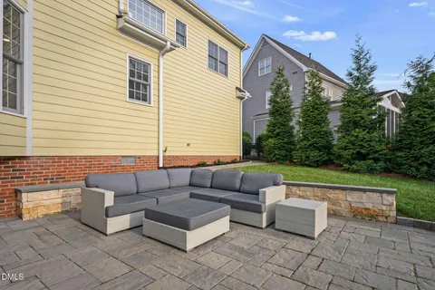 $1,100,000 | 904 Strathorn Drive, Cary, NC 27519