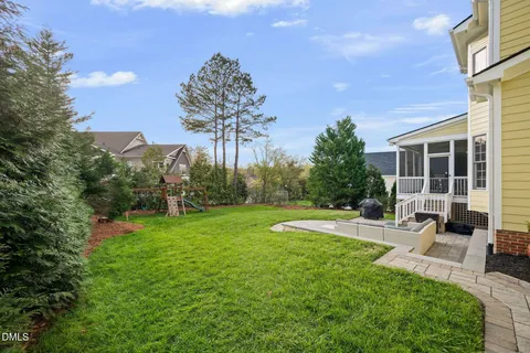 $1,100,000 | 904 Strathorn Drive, Cary, NC 27519