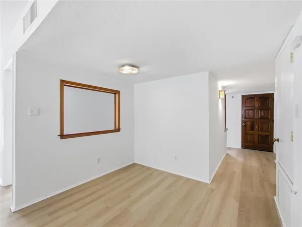 $2,200 | 3053 Villa Sur Trail, Dallas, TX 75228