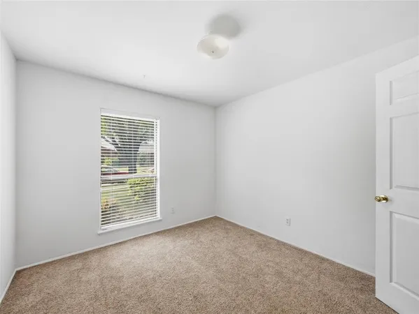 $2,200 | 3053 Villa Sur Trail, Dallas, TX 75228