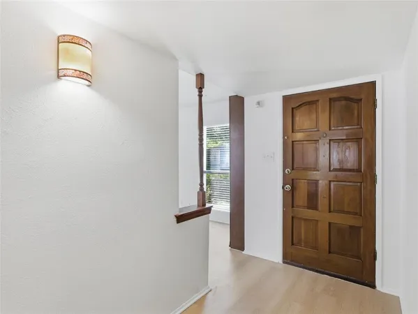 $2,200 | 3053 Villa Sur Trail, Dallas, TX 75228