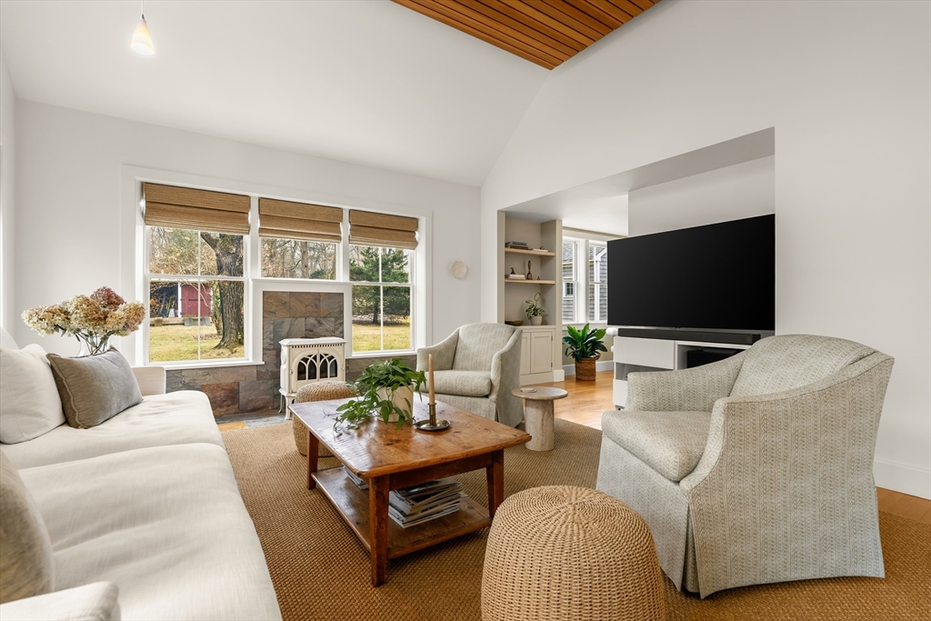 629 Country Way Scituate, MA 02066 - Photo 15 of 42