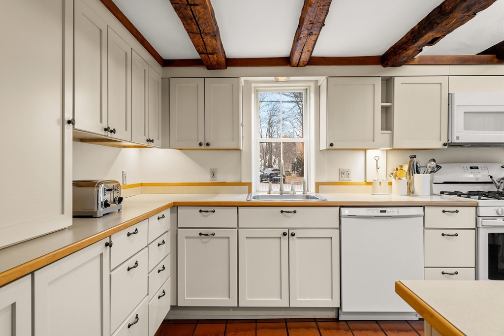 629 Country Way Scituate, MA 02066 - Photo 19 of 42