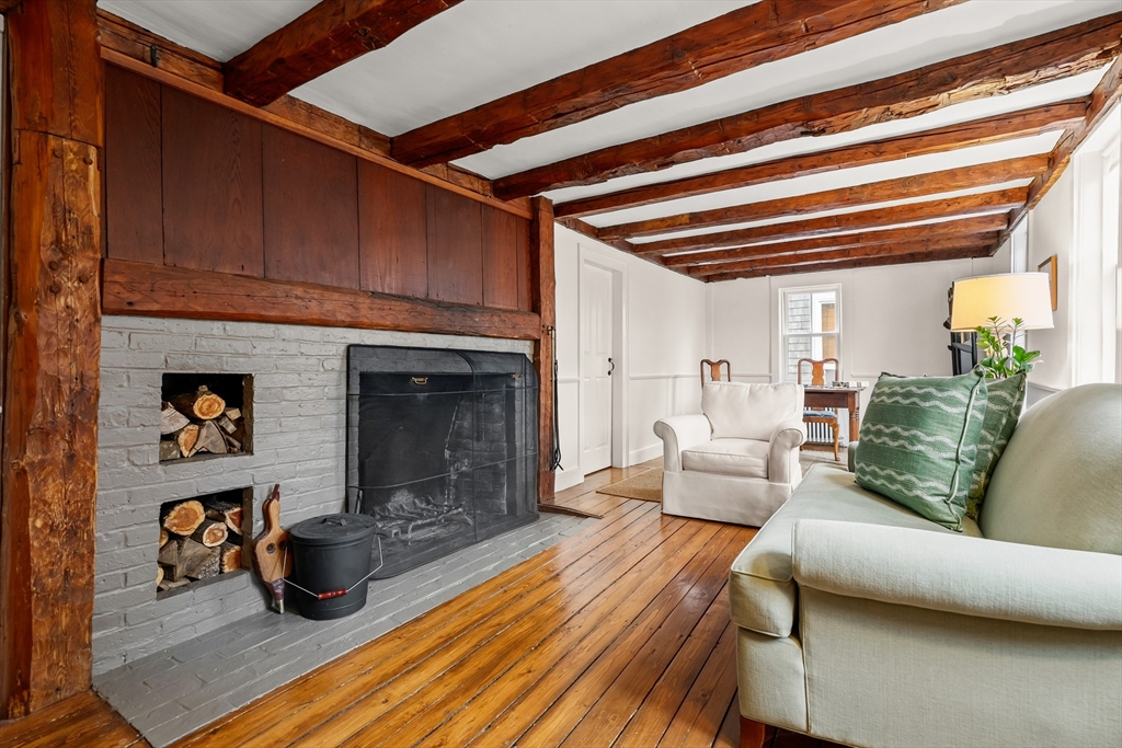 629 Country Way Scituate, MA 02066 - Photo 8 of 42