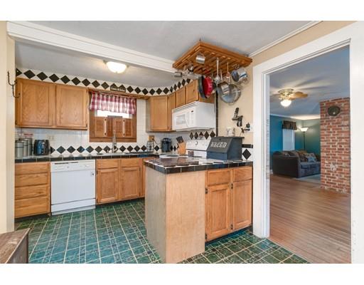38 Quinebaug Road Dudley, MA 01571 - Photo 8 of 25 Gallery Image 8