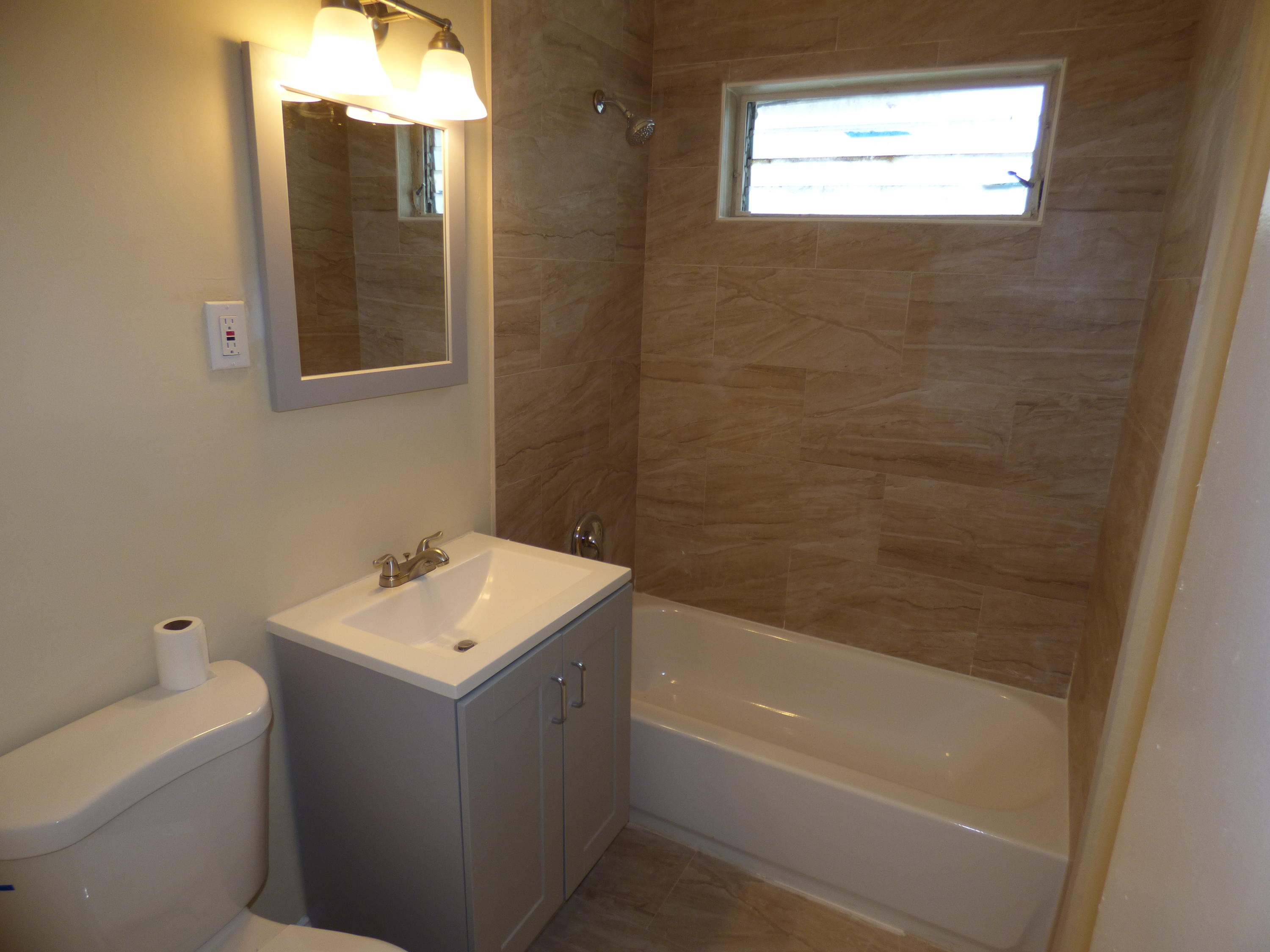 621 Beech Road West Palm Beach, FL 33409 - Photo 7 of 14 P1020436