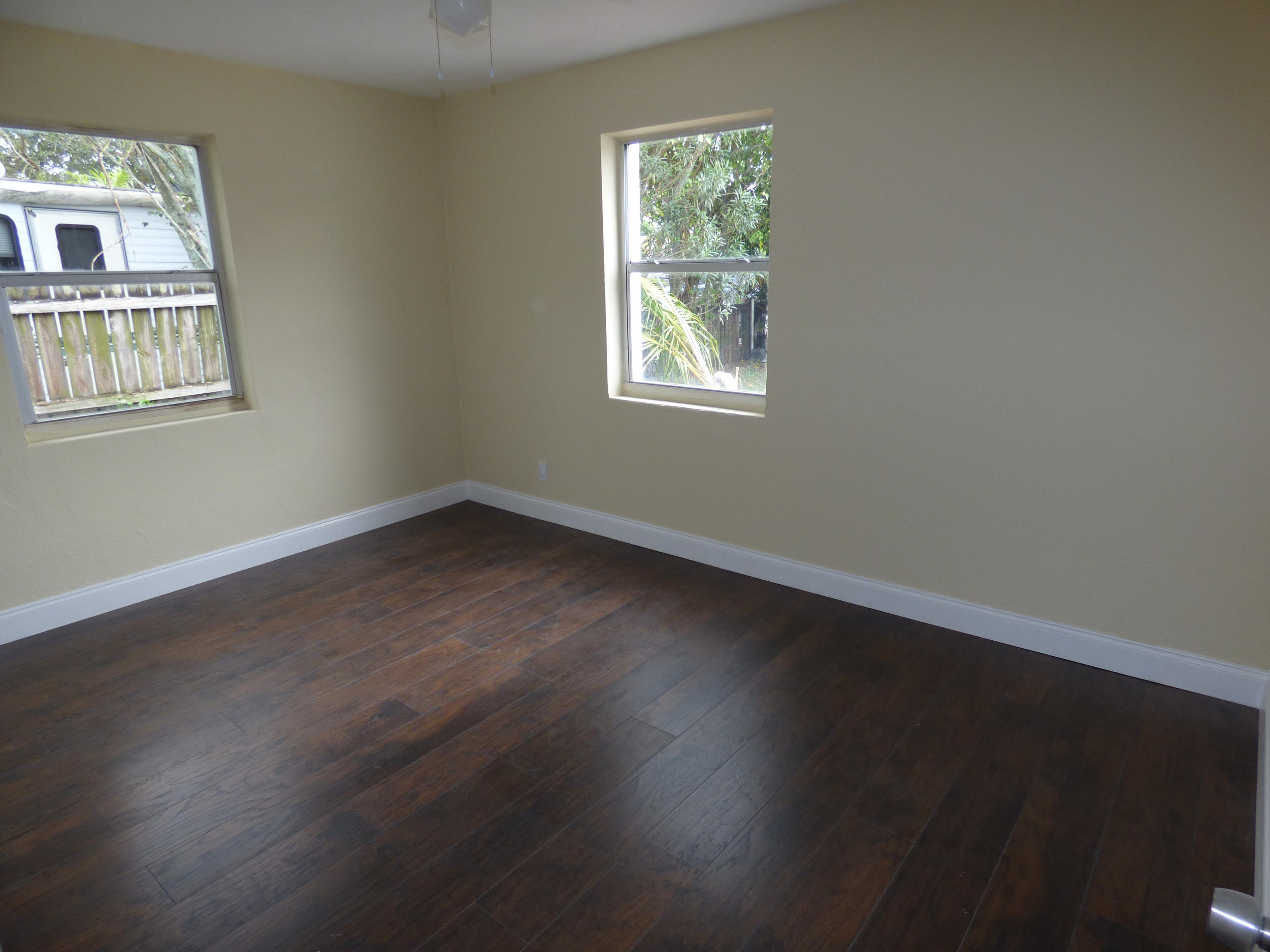 621 Beech Road West Palm Beach, FL 33409 - Photo 8 of 14 P1020438