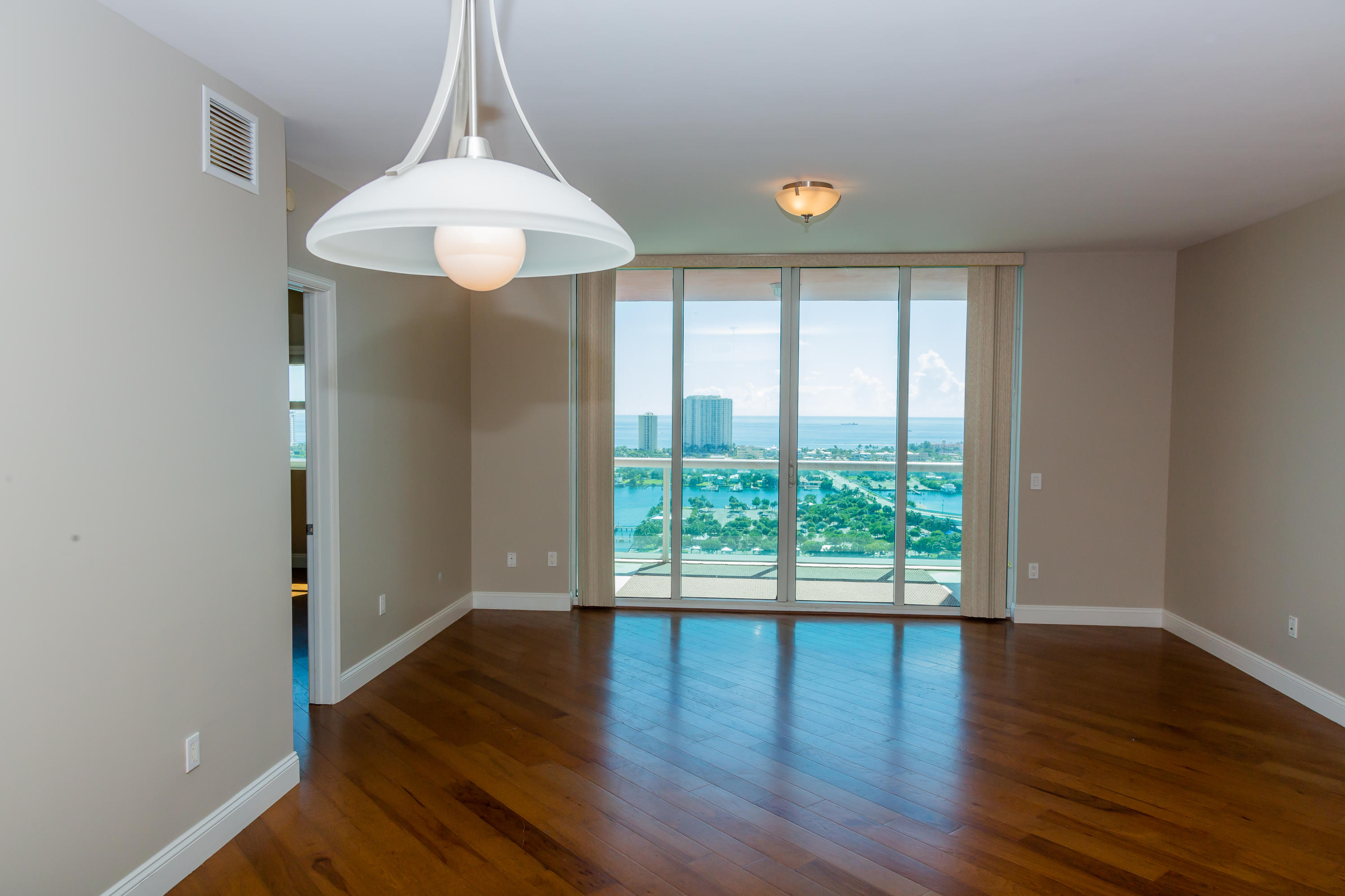 2640 Lake Shore Drive, Unit 2508 Riviera Beach, FL 33404 - Photo 22 of 61 091A7330