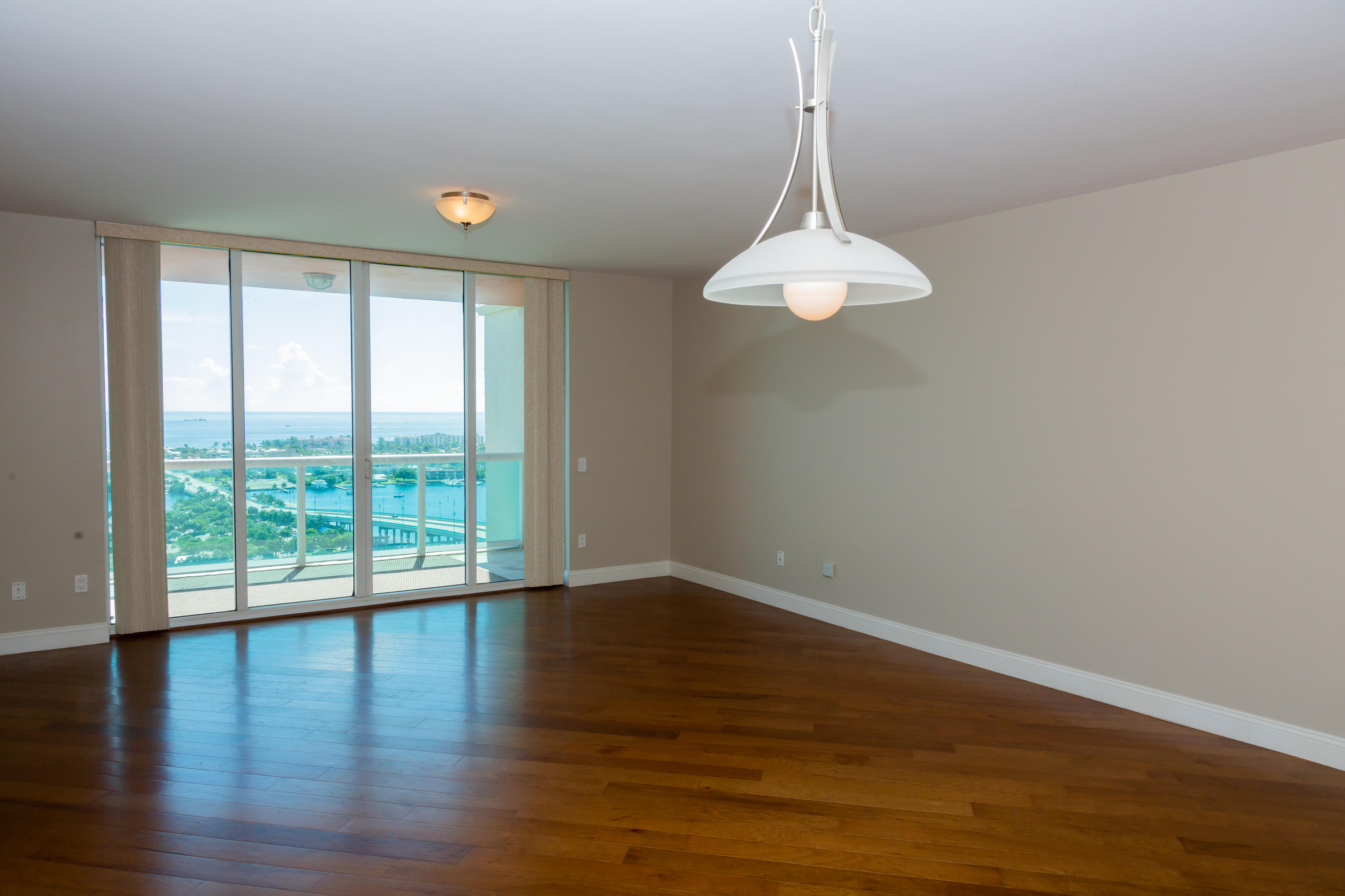 2640 Lake Shore Drive, Unit 2508 Riviera Beach, FL 33404 - Photo 23 of 61 091A7332