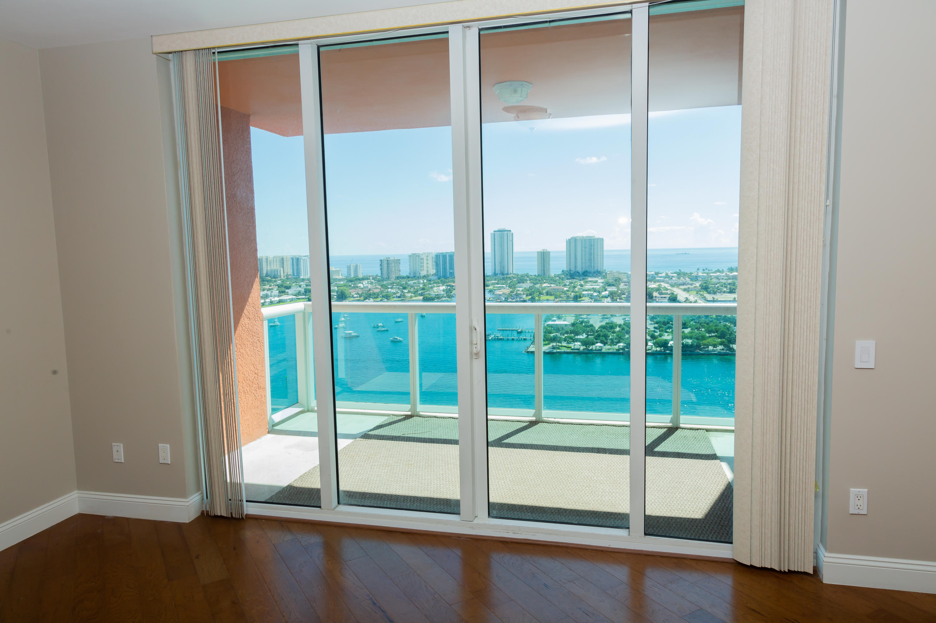 2640 Lake Shore Drive, Unit 2508 Riviera Beach, FL 33404 - Photo 26 of 61 091A7335