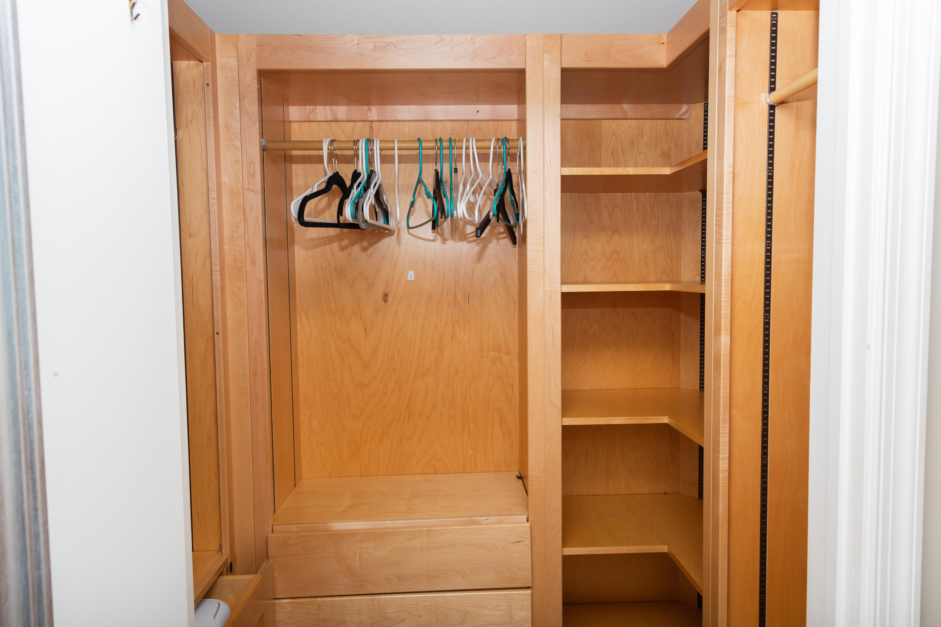 2640 Lake Shore Drive, Unit 2508 Riviera Beach, FL 33404 - Photo 34 of 61 091A7352