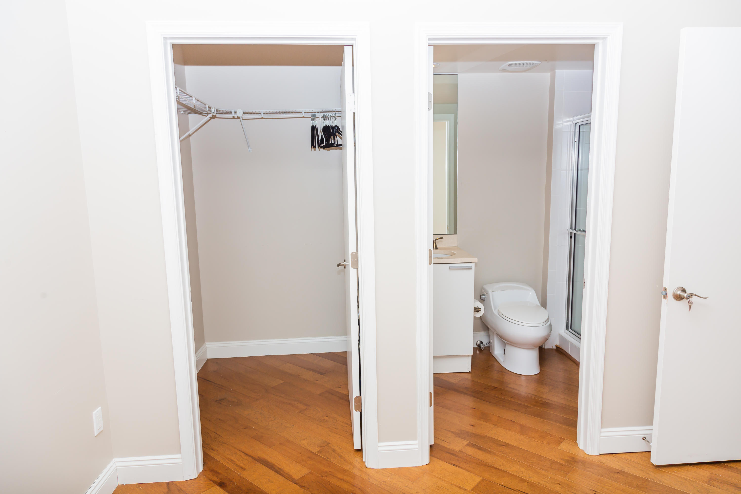2640 Lake Shore Drive, Unit 2508 Riviera Beach, FL 33404 - Photo 45 of 61 091A7392