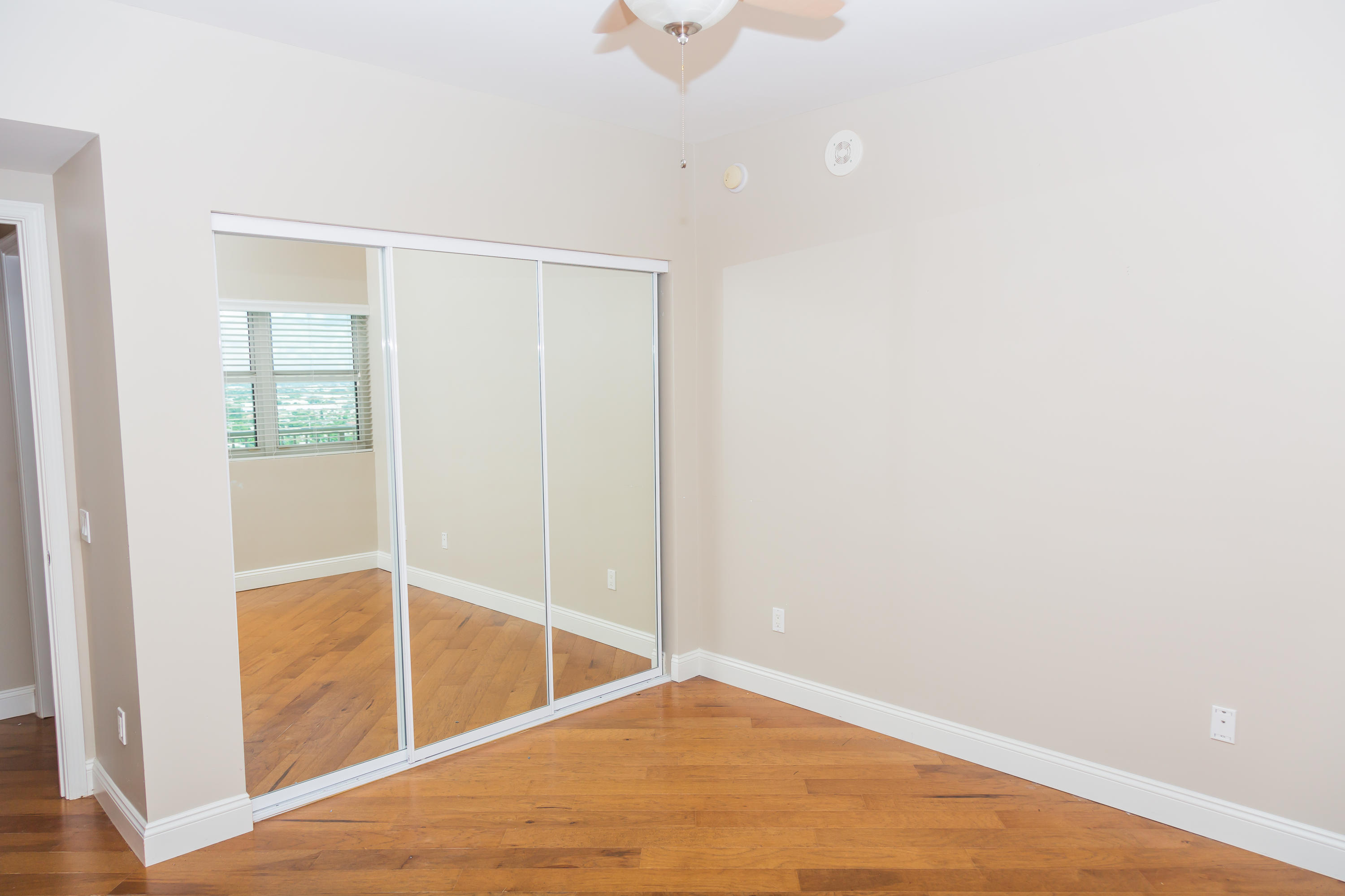 2640 Lake Shore Drive, Unit 2508 Riviera Beach, FL 33404 - Photo 52 of 61 091A7398