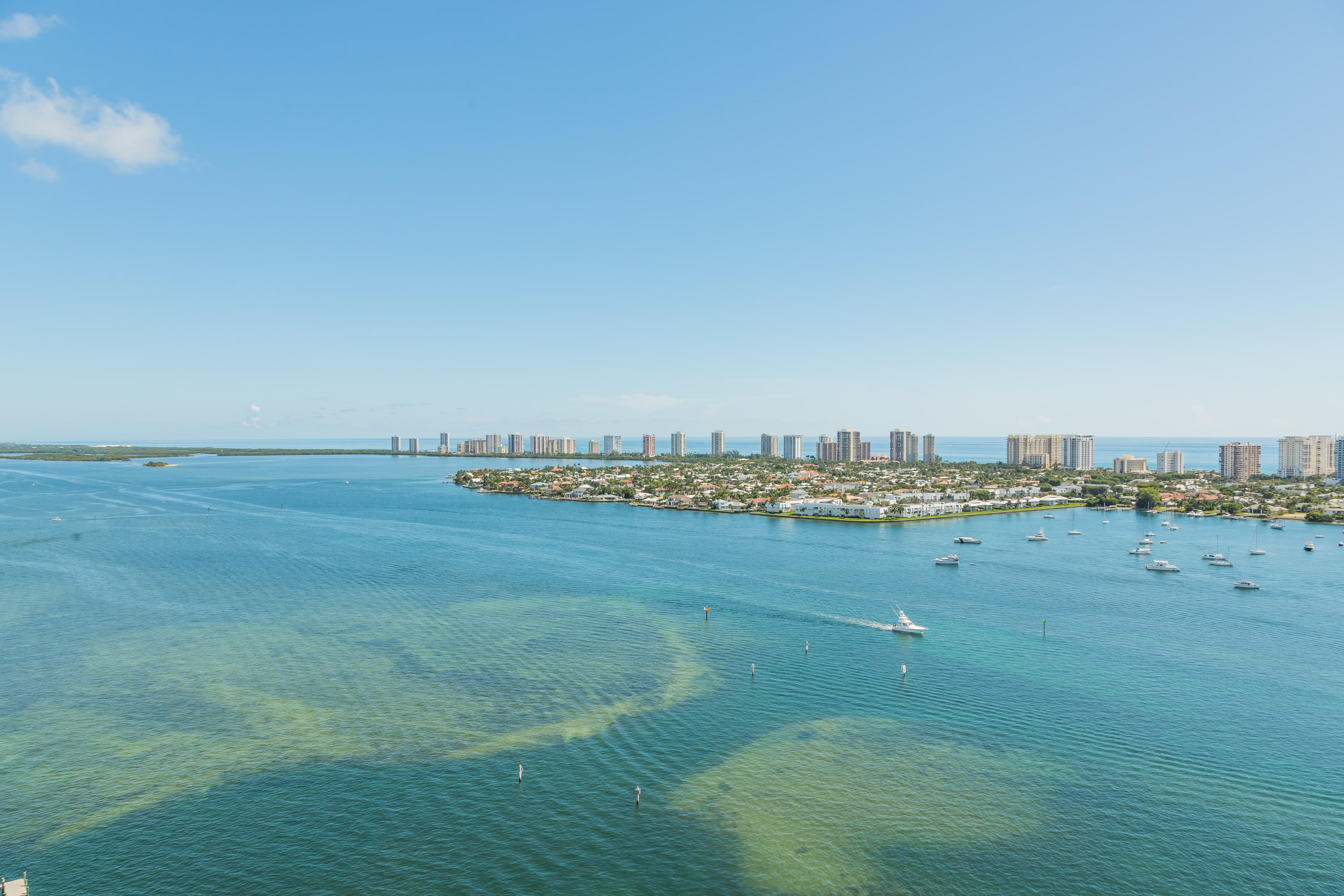2640 Lake Shore Drive, Unit 2508 Riviera Beach, FL 33404 - Photo 60 of 61 091A7411