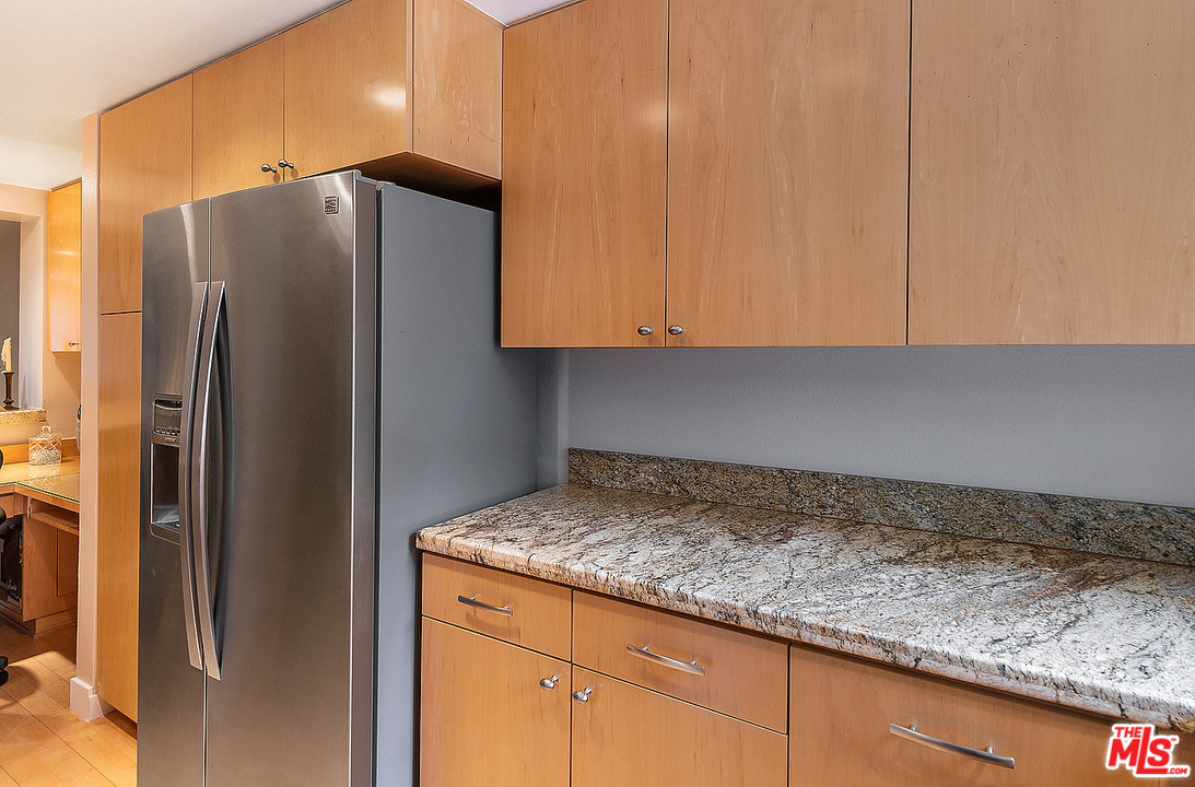 2940 Neilson Way, Unit 203 Santa Monica, CA 90405 - Photo 13 of 52