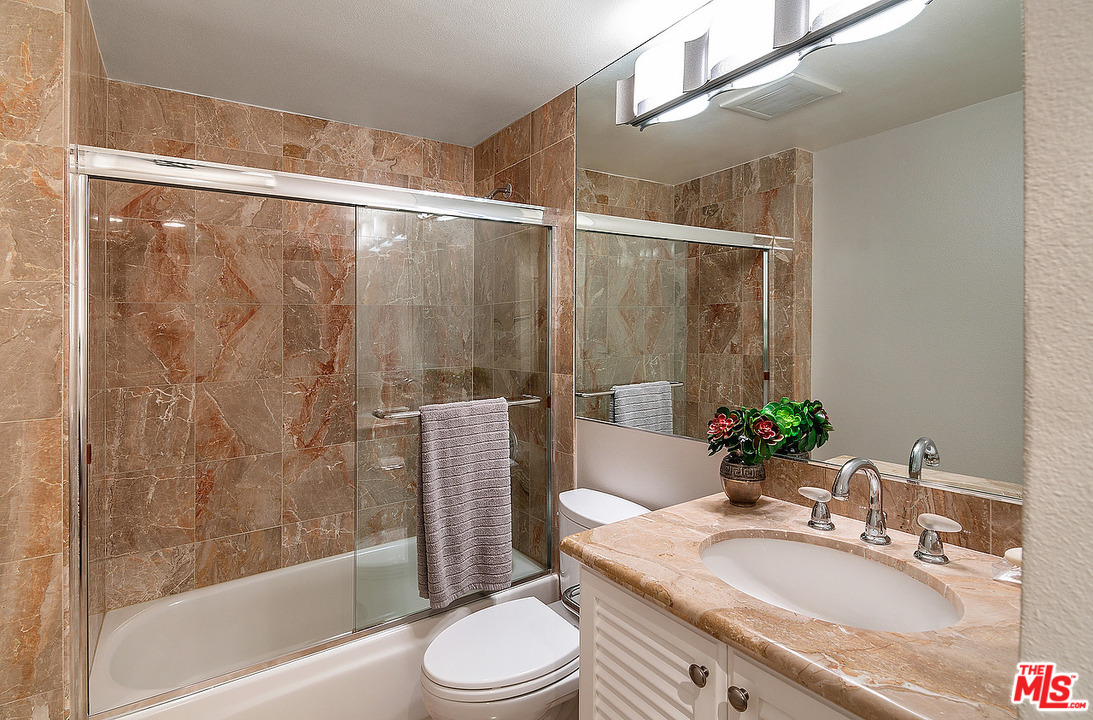 2940 Neilson Way, Unit 203 Santa Monica, CA 90405 - Photo 25 of 52