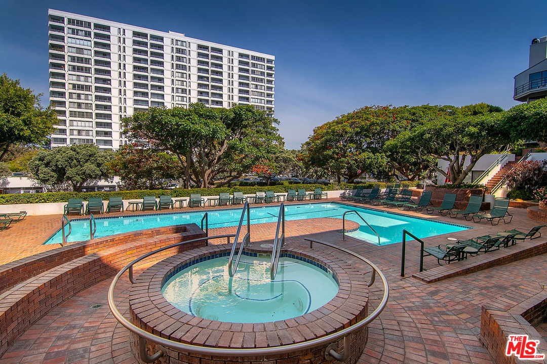 2940 Neilson Way, Unit 203 Santa Monica, CA 90405 - Photo 27 of 52