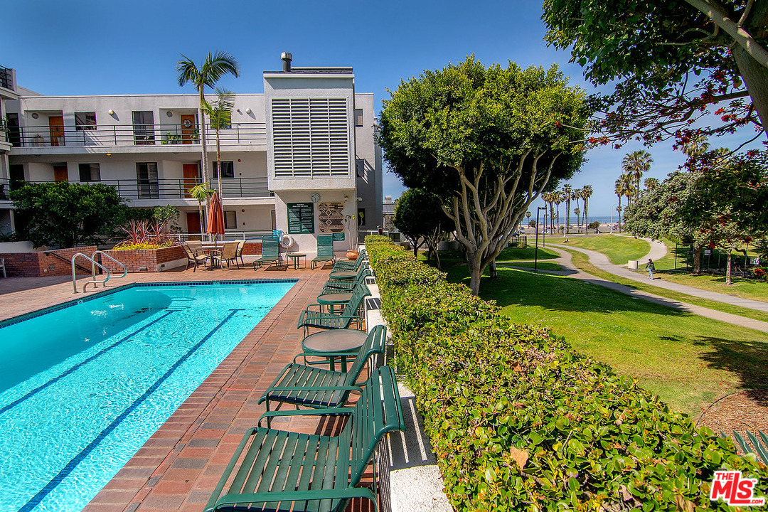 2940 Neilson Way, Unit 203 Santa Monica, CA 90405 - Photo 30 of 52