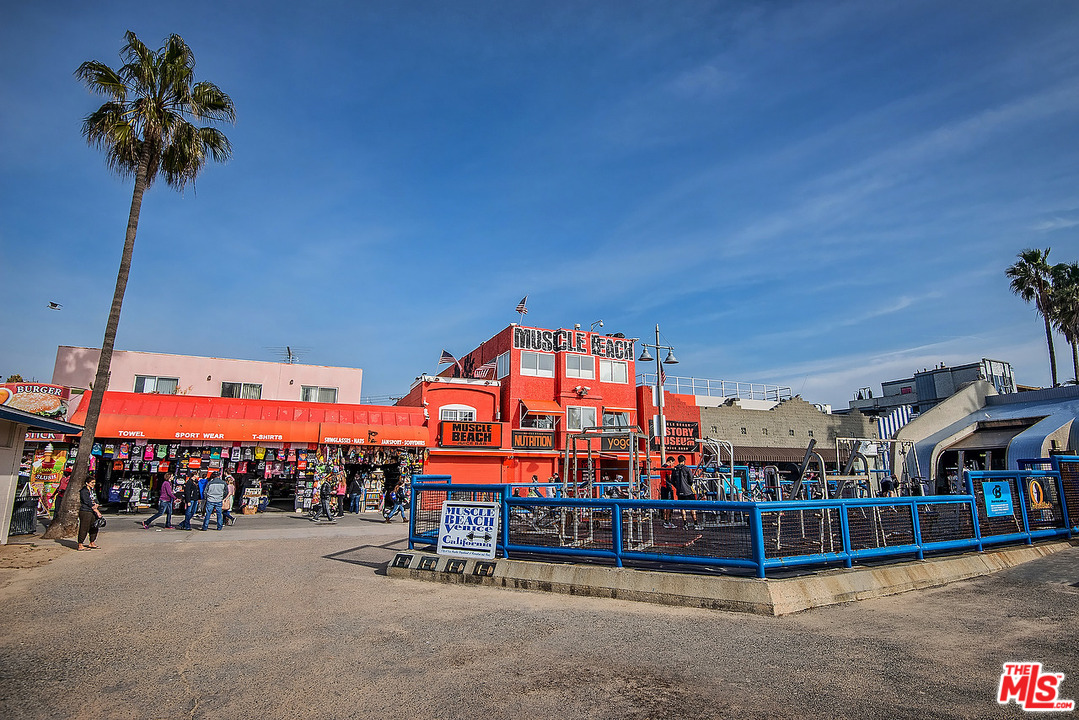 2940 Neilson Way, Unit 203 Santa Monica, CA 90405 - Photo 43 of 52