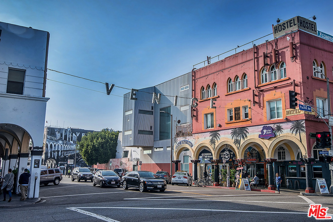 2940 Neilson Way, Unit 203 Santa Monica, CA 90405 - Photo 49 of 52