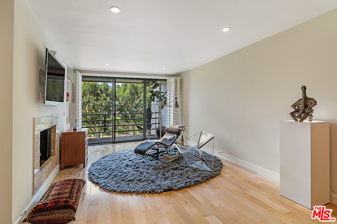 2940 Neilson Way, Unit 203 Santa Monica, CA 90405 - Photo 7 of 52