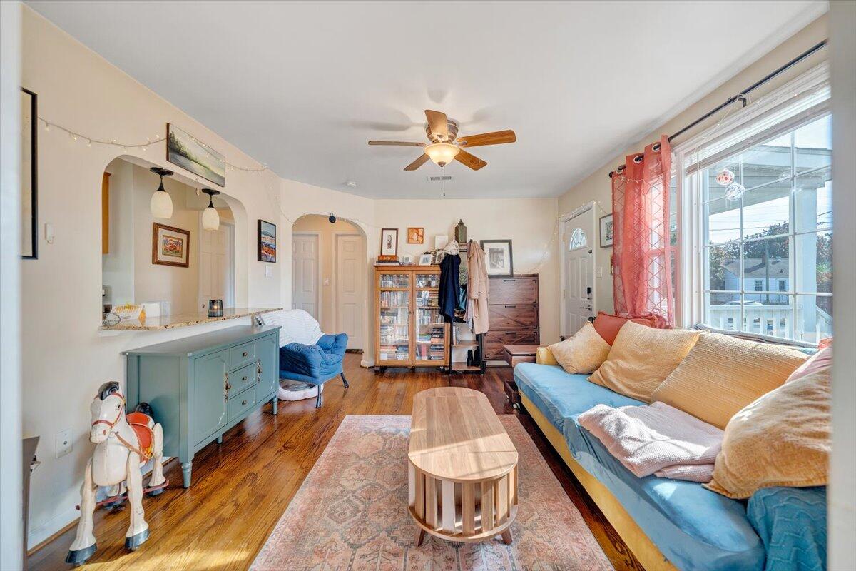 4915 Hildebrand Road Northwest Roanoke, VA 24012 - Photo 8 of 40 a living room with furniture and a large window