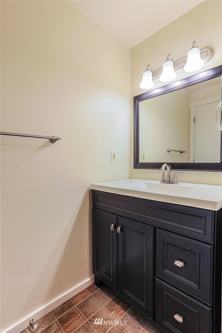 4460 Southeast Horstman Road Port Orchard, WA 98366 - Photo 14 of 25 Gallery Image 14