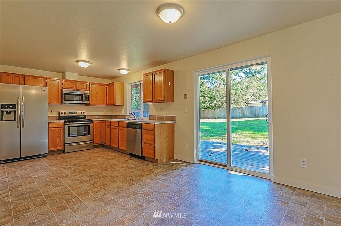 4460 Southeast Horstman Road Port Orchard, WA 98366 - Photo 5 of 25 Gallery Image 5